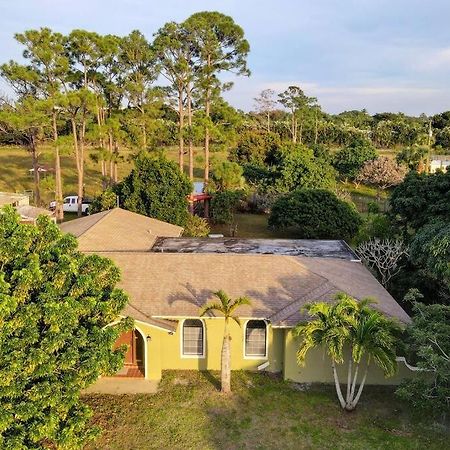 Ananda Farmhouse And Retreat. Lake Worth Beach Exterior photo